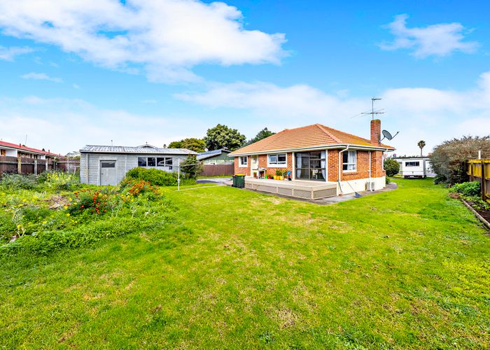  at 1 Albert Road, Manukau, Auckland
