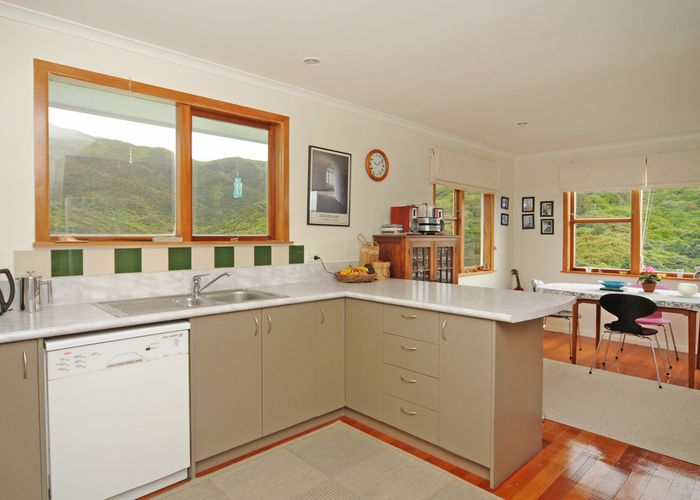  at 16 Doris Gordon Crescent, Crofton Downs, Wellington