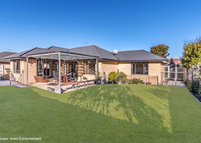  at 8 Havana Gardens, Shirley, Christchurch