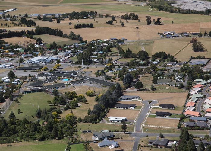  at 237 Brown Road, Brixton, Waitara