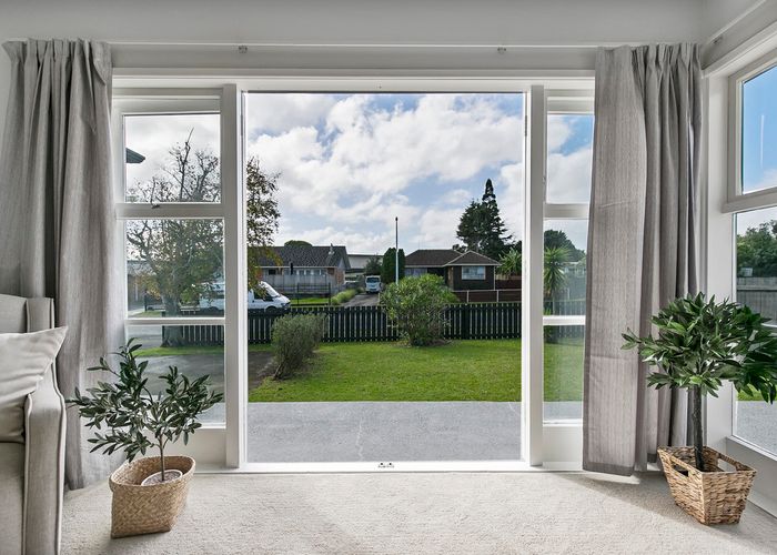  at 27 Woburn Street, Mangere East, Auckland