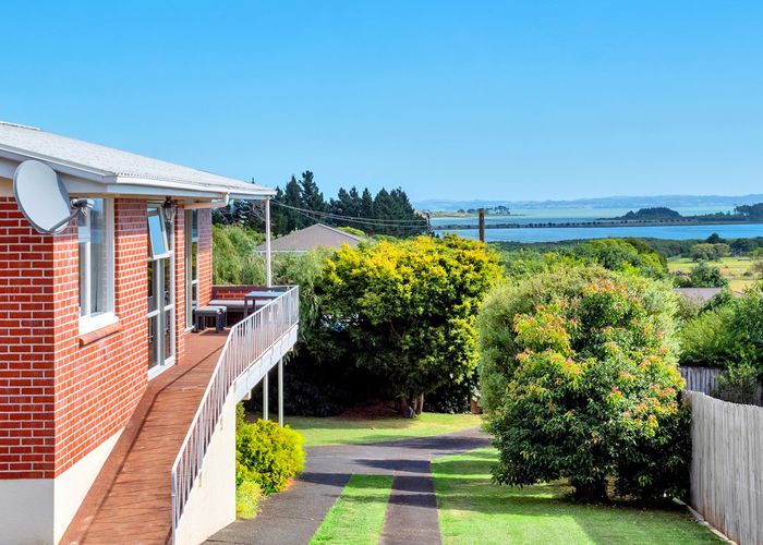  at 115 Wallace Road, Mangere Bridge, Auckland