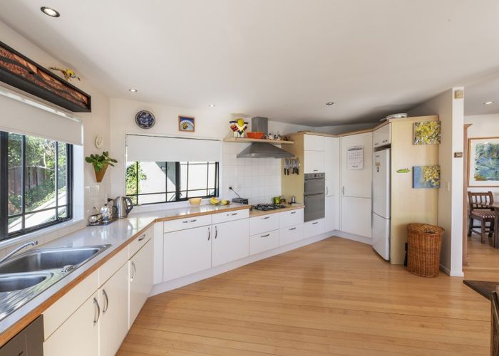  at 2/79 Grafton Road, Roseneath, Wellington