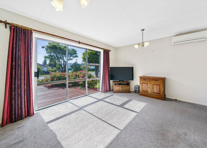  at 33 Frederick Street, Wainuiomata, Lower Hutt