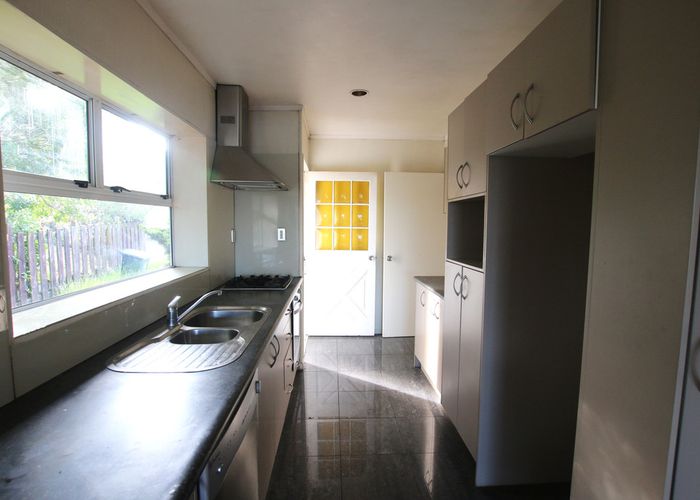  at 71 Queenstown Road, Onehunga, Auckland