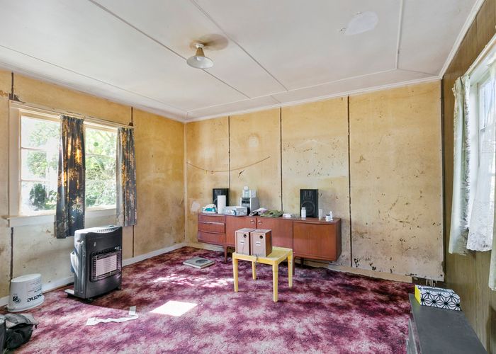  at 33 Hudson Street, Island Bay, Wellington