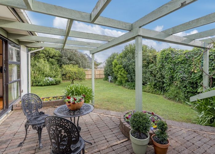  at 2 Shotover Grove, Waikanae