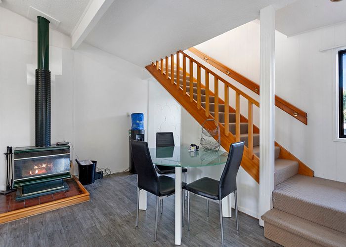  at 6 Binstead Place, Avondale, Christchurch