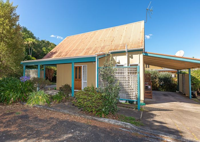  at 8 Aiken Road, Saint Johns Hill, Whanganui