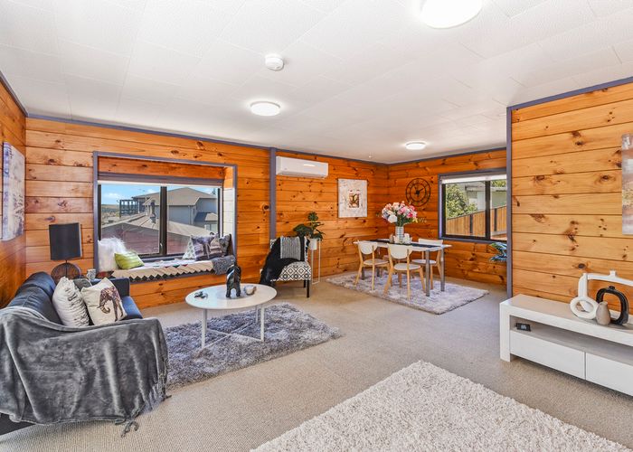  at 1/5 Lyell Court, Clover Park, Auckland