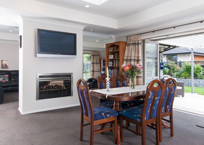  at 4 Royal Court, Northwood, Christchurch