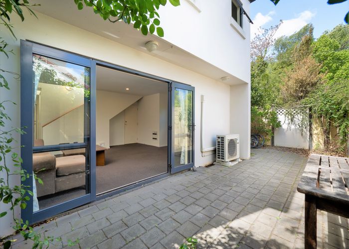  at 1/8 Mayfair Street, Riccarton, Christchurch