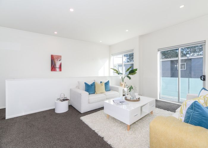  at 16/26 Mary Street, Mount Eden, Auckland