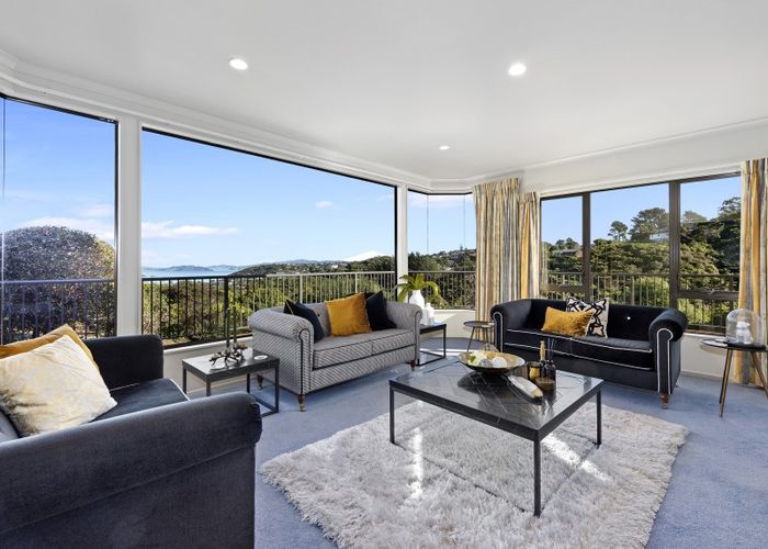  at 9 Oceanview Terrace, Tirohanga, Lower Hutt