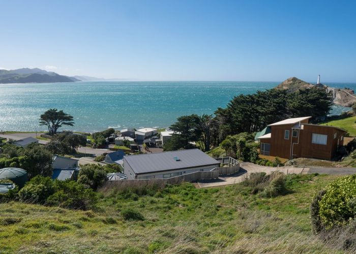  at 9 Balfour Crescent, Castlepoint, Tīnui