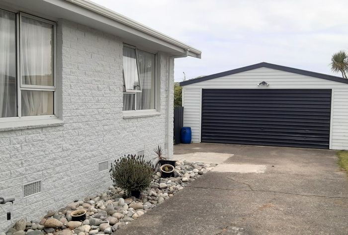  at 10 Cook Street, Carters Beach, Westport