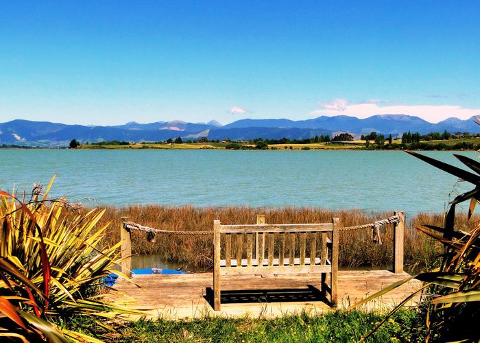  at 112 Bronte Road East, Bronte