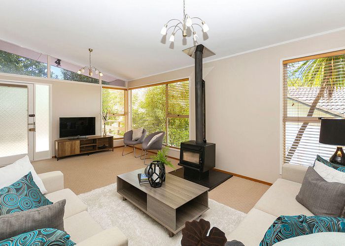  at 25 Bellringer Road, Massey, Auckland