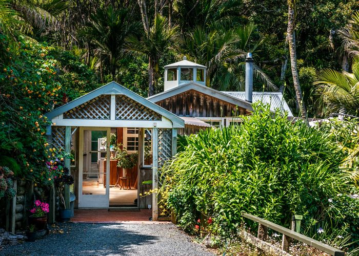  at 36 Victoria Road North, Onetangi, Waiheke Island