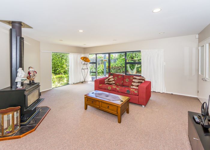  at 8 Utah Place, Burwood, Christchurch