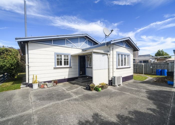  at 12 Montagu Street, Feilding, Feilding