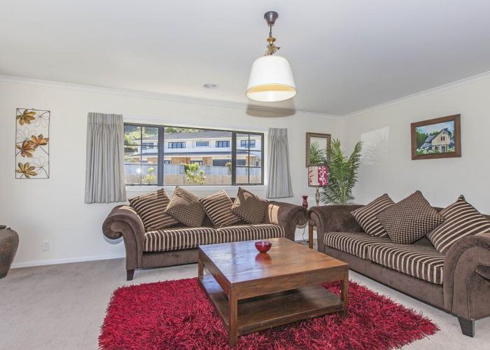  at 36 Arahiwi Grove, Tirohanga, Lower Hutt