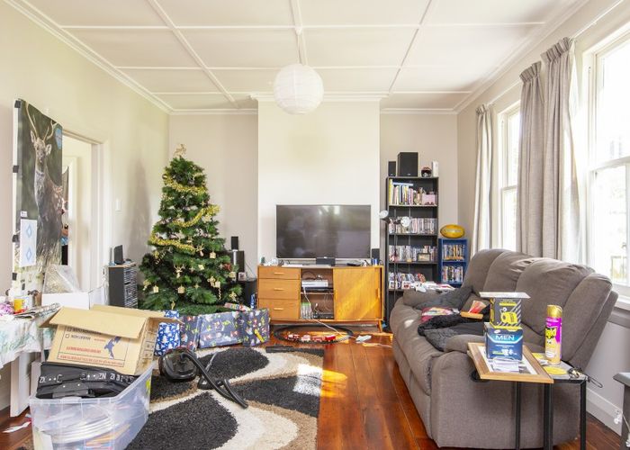  at 6 Charles Street, Tinui