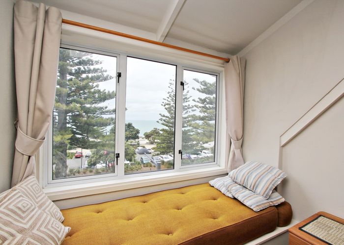  at 243 Marine Parade, Napier South, Napier