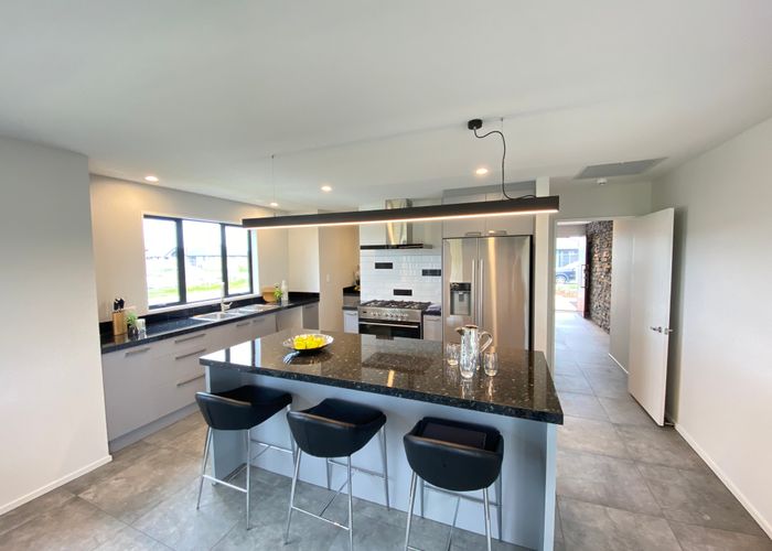  at 81 Oaks Drive, Lincoln, Lincoln