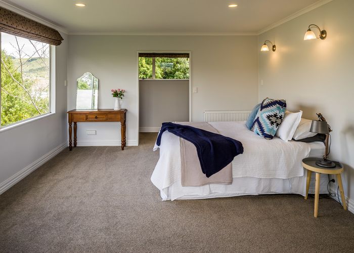  at 5 Olivia Crescent, Tawa, Wellington