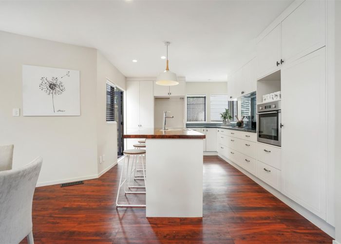  at 118 MacFarlane Street, Hamilton East, Hamilton