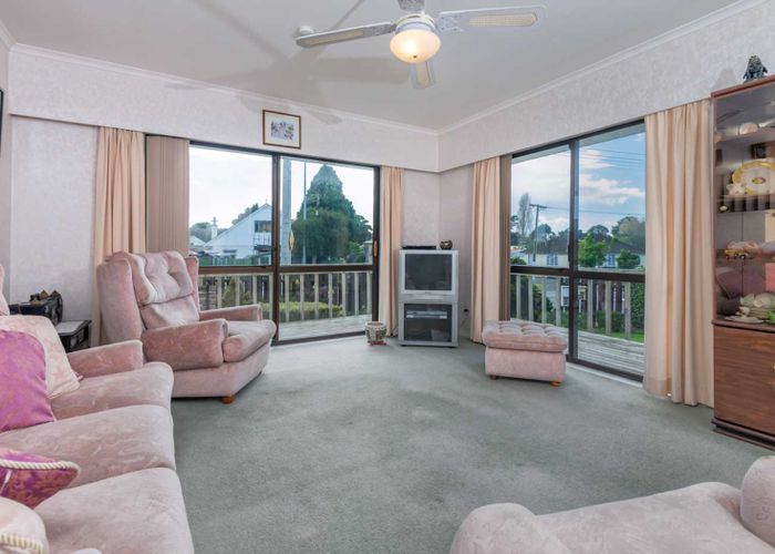  at 2/179 Penrose Road, Mount Wellington, Auckland