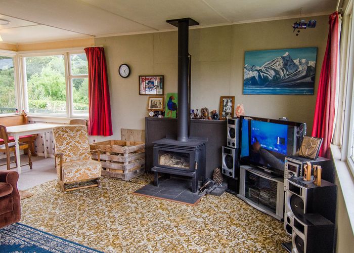  at 17 Tui Terrace, Waipori Falls, Outram