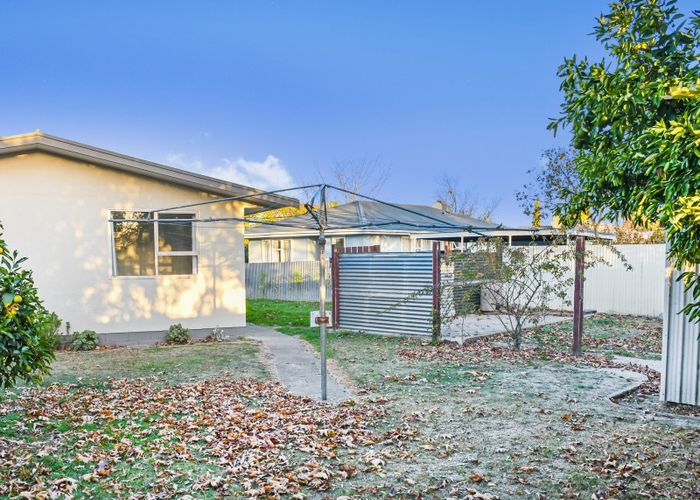 Free property data for 33 Caernarvon Drive, Flaxmere, Hastings homes