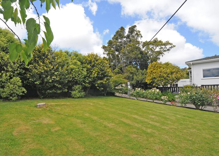  at 14 Shirley Street, Karori, Wellington