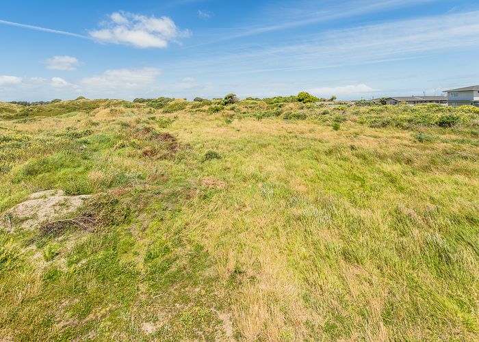  at 6 Longbeach Drive, Castlecliff, Whanganui