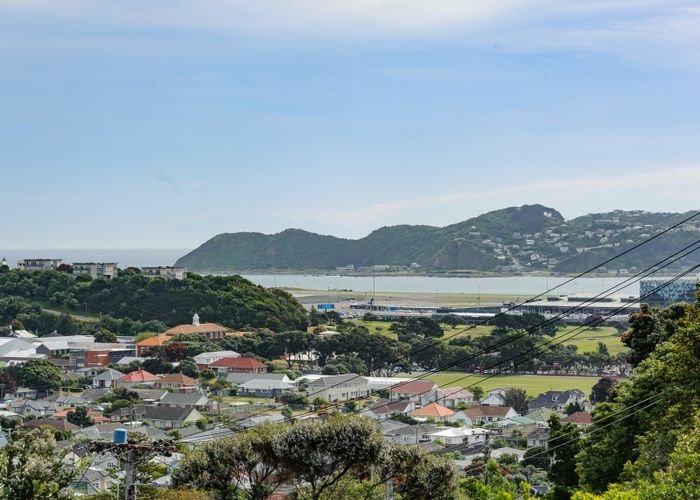  at 4A Seatoun Heights Road, Seatoun, Wellington