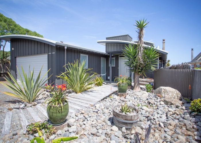  at 13 Rodney Avenue, Te Horo Beach