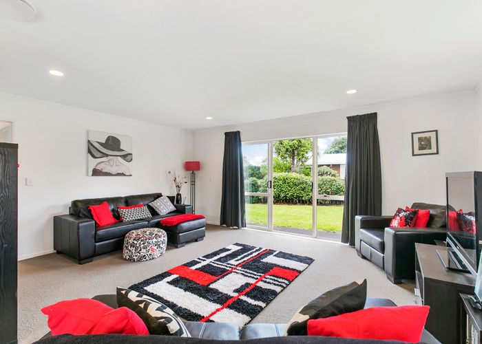  at 9/55 Mountain Road, Mangere Bridge, Auckland