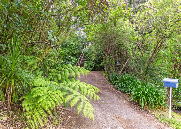  at 2/6 Vonnell Place, Birkdale, Auckland