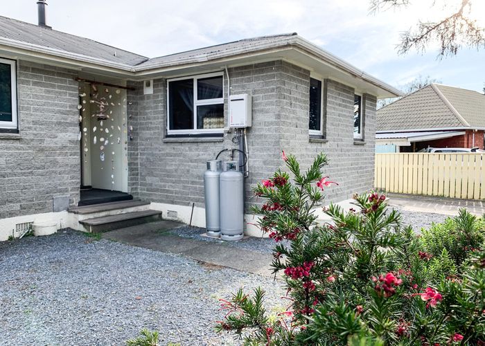  at 8 Harwood Place, Upper Takaka