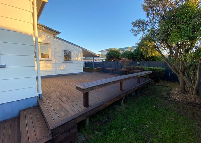  at 18 Wood Street, Takaro, Palmerston North