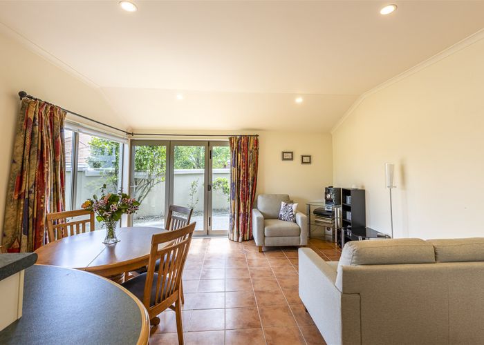  at 20 Ruapehu Drive, Fitzherbert, Palmerston North