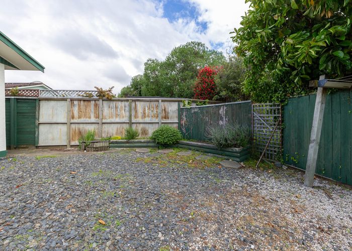  at 2/127 Parkers Road, Tahunanui, Nelson