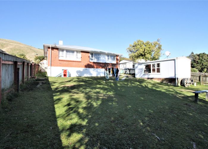  at 18 Marne Grove, Waitangirua, Porirua