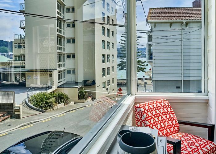  at 7 Hay Street, Oriental Bay, Wellington