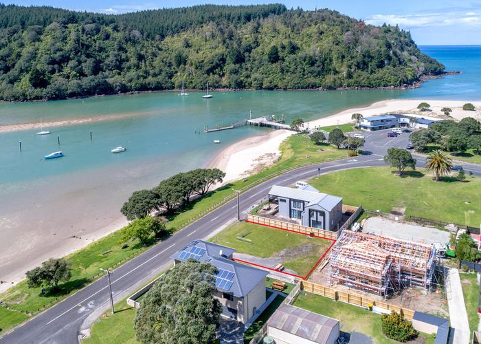 Free property data for 103 Beach Road, Whangamata homes.co.nz
