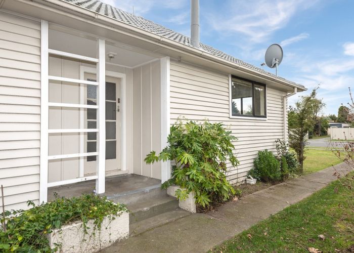  at 32 Garvins Road, Hornby, Christchurch