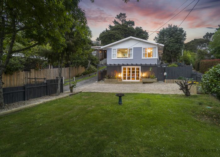 at 512 West Coast Road, Oratia, Auckland
