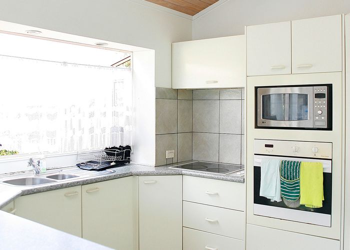  at 2/19 Lupton Road, Manurewa, Auckland